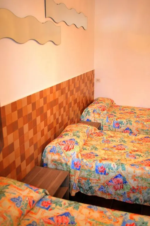 Hotel Planas Lloret de Mar 0*,